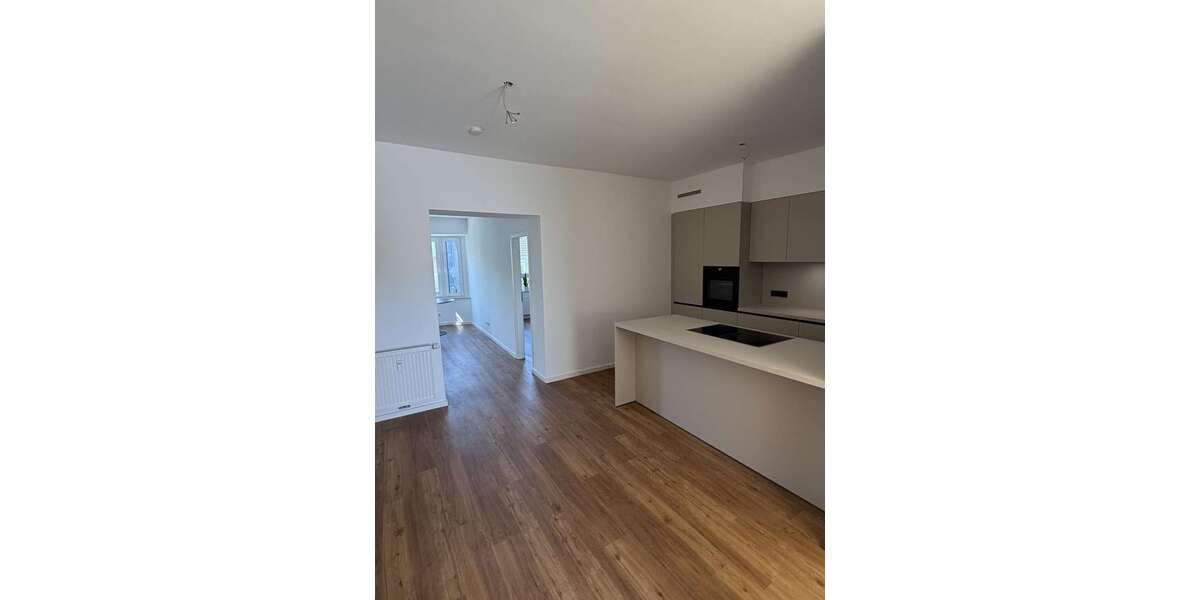 Etagenwohnung LANGENFELD - 2 Zimmer, 85 m&sup2;, 1.200&euro; | Angebot:26808152