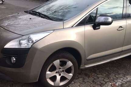 Peugeot 3008 151.000 km 4.999 &euro; Mainz 55122