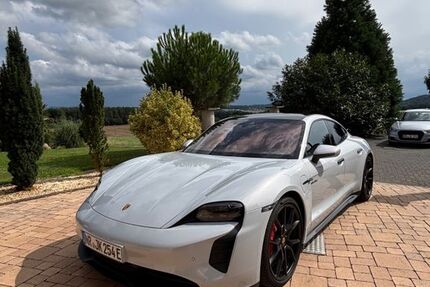 Porsche Taycan 27.700 km 74.500 &euro; Großmaischeid 56276