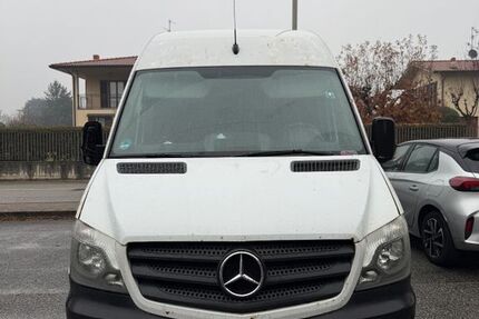 Mercedes-Benz Sprinter 694.000 km 5.000 € München 81669
