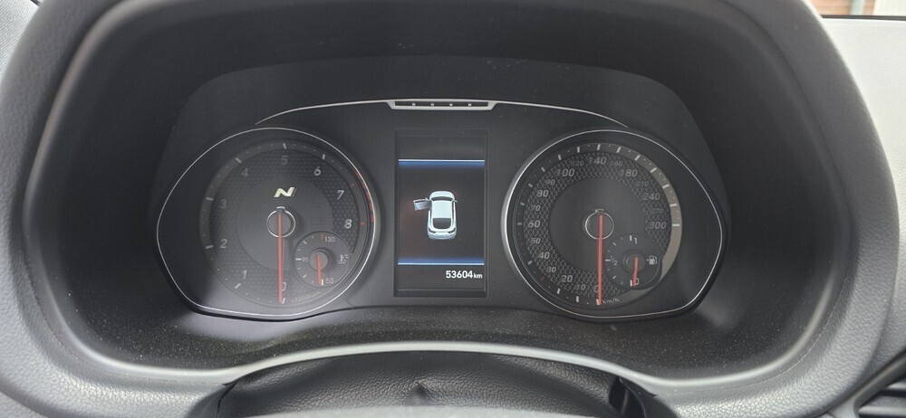 i30