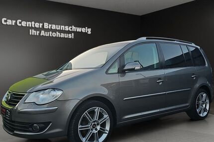 VW Touran 215.470 km 4.999 &euro; Braunschweig 38120