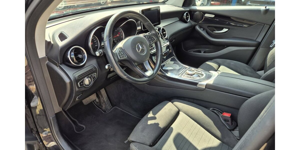 Mercedes-Benz GLC 250 4M Distronic, Rückfahrkamera, AppleCarplay 112.301 km 19.990 &euro; Rodgau 63110