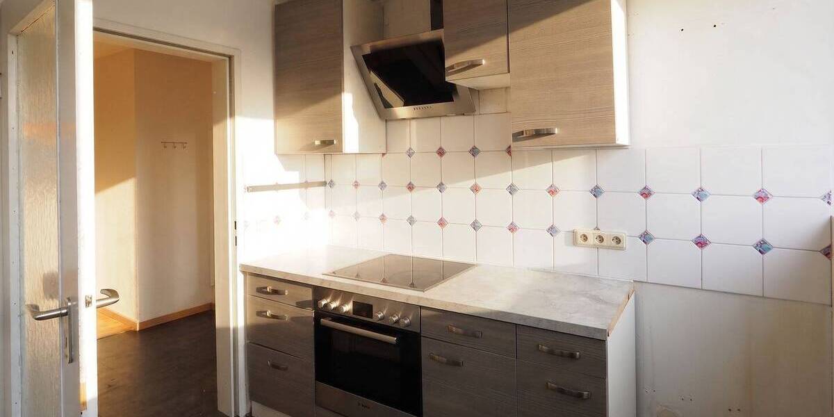 Etagenwohnung Saarbrücken St Johann - 3 Zimmer, 80 m&sup2;, 750&euro; | Angebot:26867085