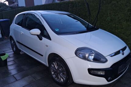 Fiat Punto 88.653 km 2.500 € Porta Westfalica 32457