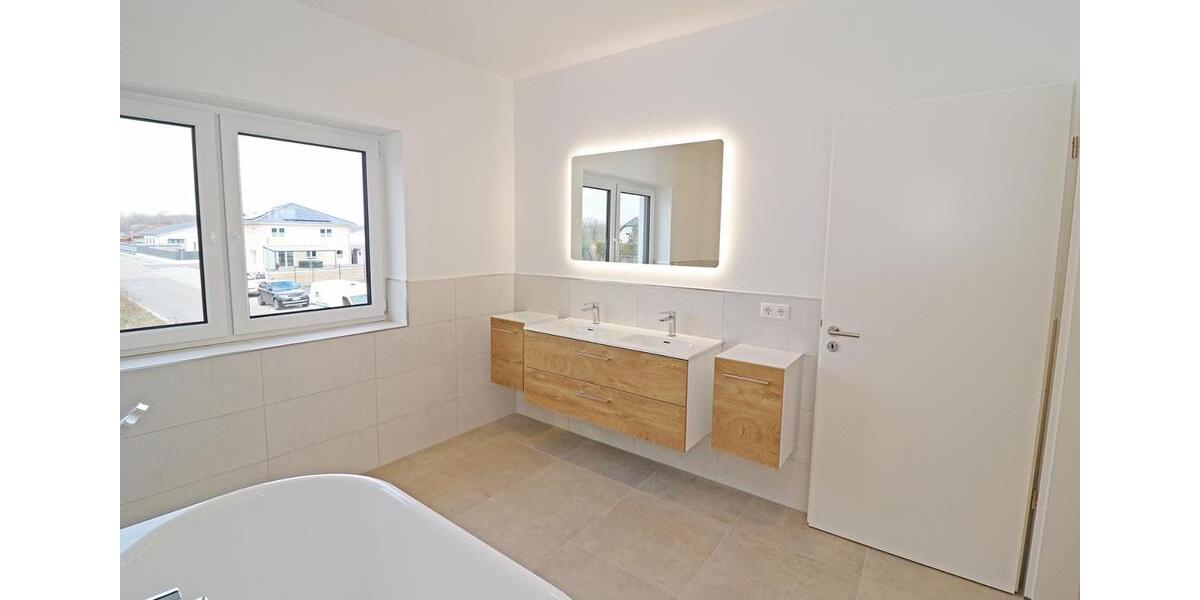 Doppelhaushälfte Dessau-Roßlau Dessau - 4 Zimmer, 133 m&sup2;, 1.700&euro; | Angebot:27623926