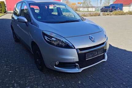 Renault Scenic 138.114 km 4.950 &euro; Warburg 34414