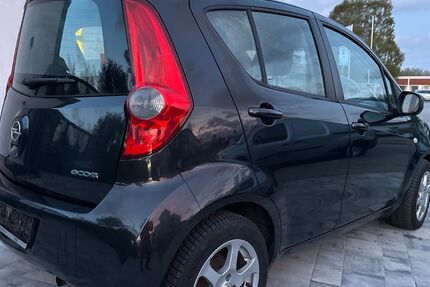 Opel Agila 96.000 km 3.500 &euro; Lübeck 23560