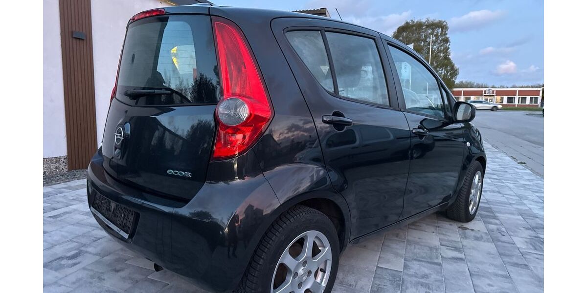 Opel Agila 96.000 km 3.500 &euro; Lübeck 23560