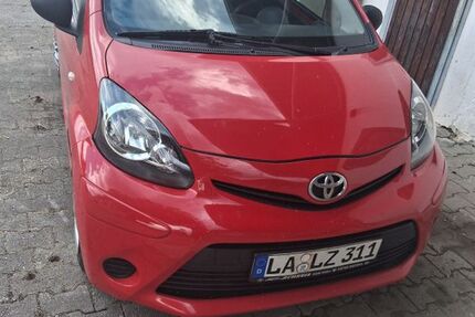 Toyota Aygo (X) 118.000 km 3.600 &euro; Adlkofen 84166