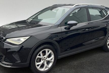 Seat Arona 25.485 km 18.980 &euro; Hamburg 22529