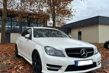 Mercedes-Benz C 250 183.000 km 13.500 &euro; Radolfzell 78315