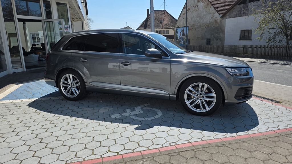 Audi Q7 233.385 km 28.900 &euro; Aichach Klingen 86551