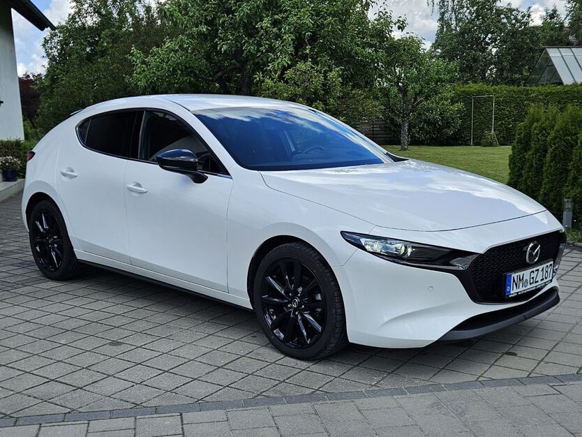 Mazda 3 26.000 km 22.500 € Berg 92348