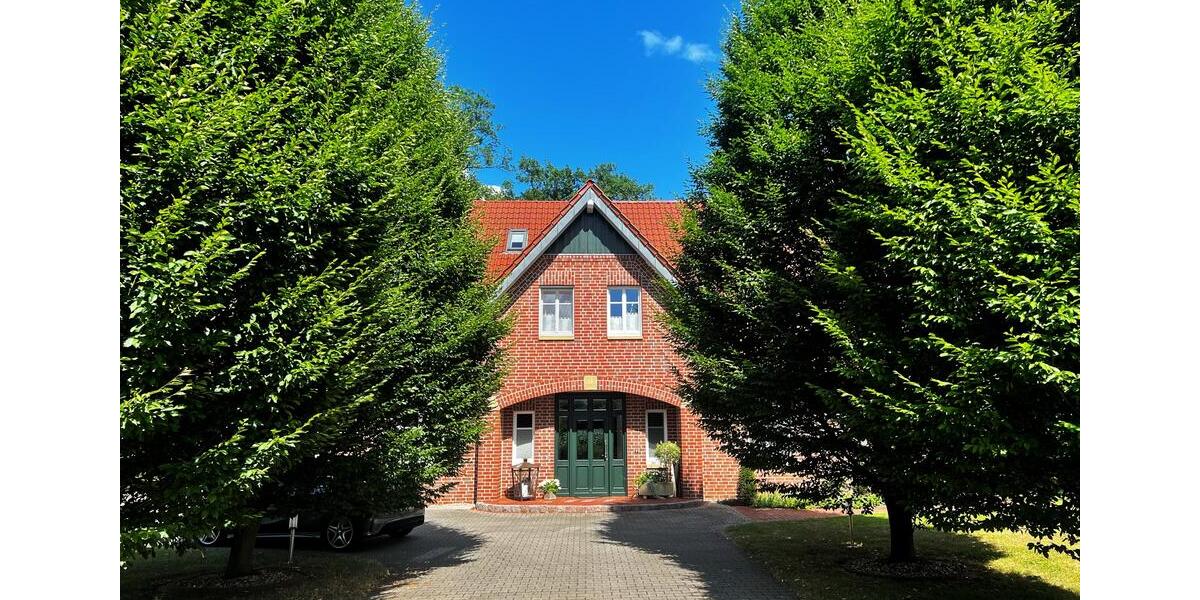 Einfamilienhaus Velen - 10 Zimmer, 300 m&sup2;, 2.700&euro; | Angebot:21729104