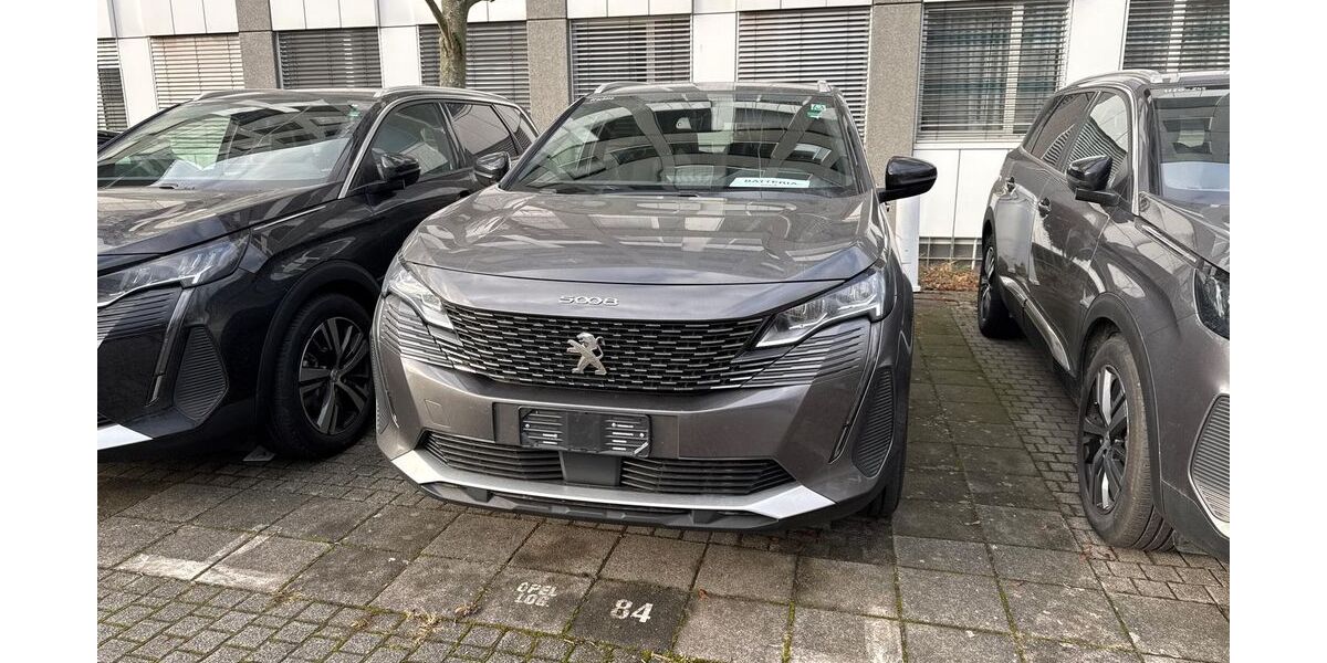 Peugeot 5008 34.140 km 25.680 &euro; Rüsselsheim 65428