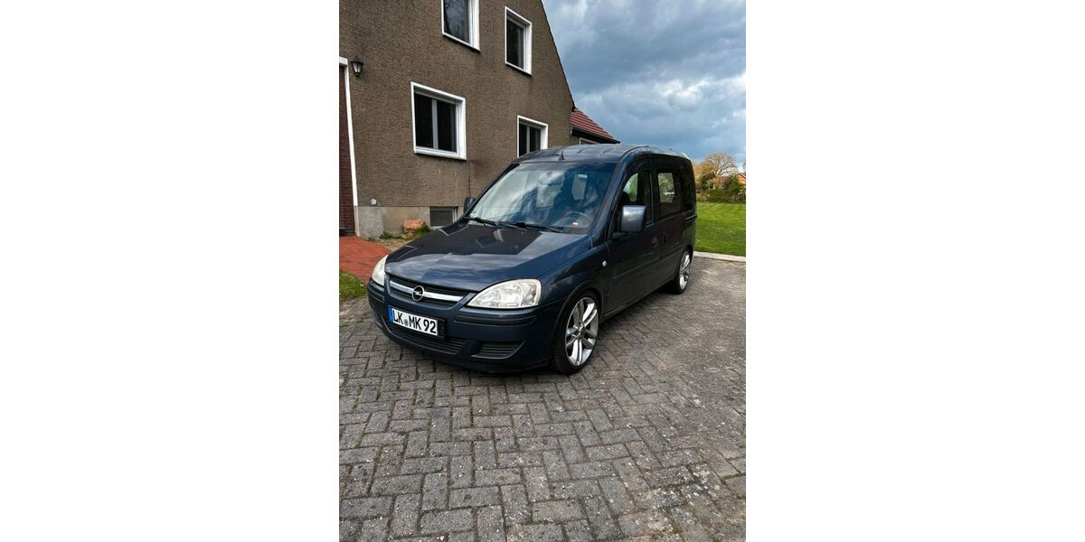 Opel Combo 326.000 km 3.299 &euro; Hüllhorst 32609