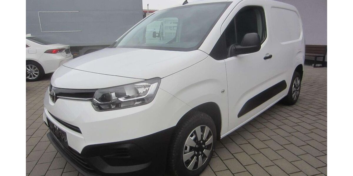 Toyota Proace City 86.000 km 12.900 &euro; Erbach/ODW 64711