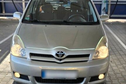 Toyota Corolla Verso 202.500 km 2.600 € Berlin 12353