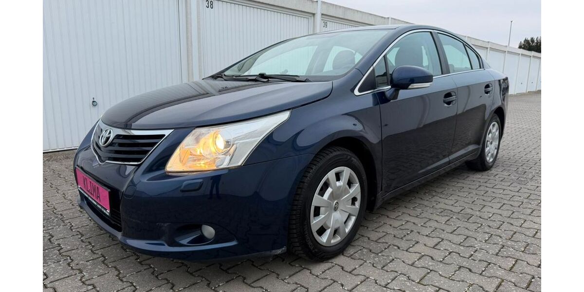 Toyota Avensis 212.900 km 4.999 &euro; Bornheim 53332