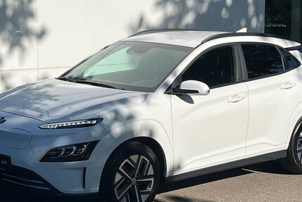 Hyundai KONA 49.250 km 23.490 &euro; Pfaffenhofen a. d. Ilm 85276