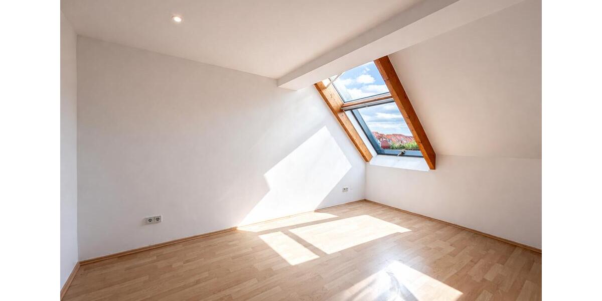 Reihenhaus Bad Vilbel - 5 Zimmer, 177 m&sup2;, 2.900&euro; | Angebot:25862446