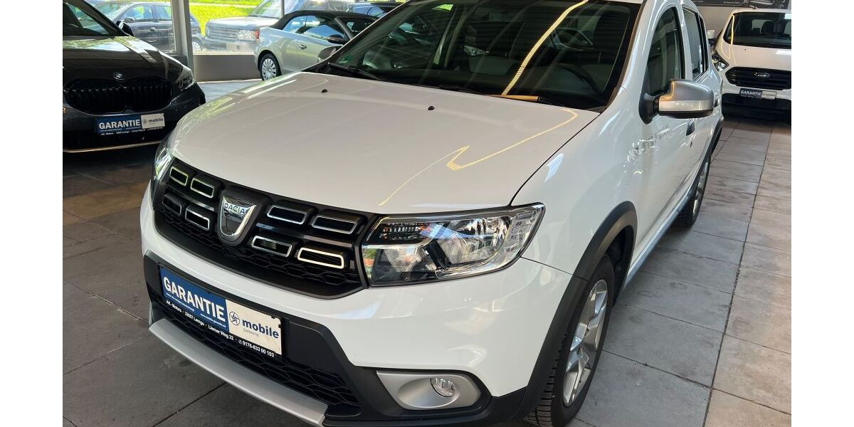 Dacia Sandero 65.000 km 8.999 &euro; Lemgo 32657