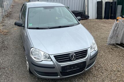 VW Polo 61.295 km 2.400 &euro; Heufeld 83052