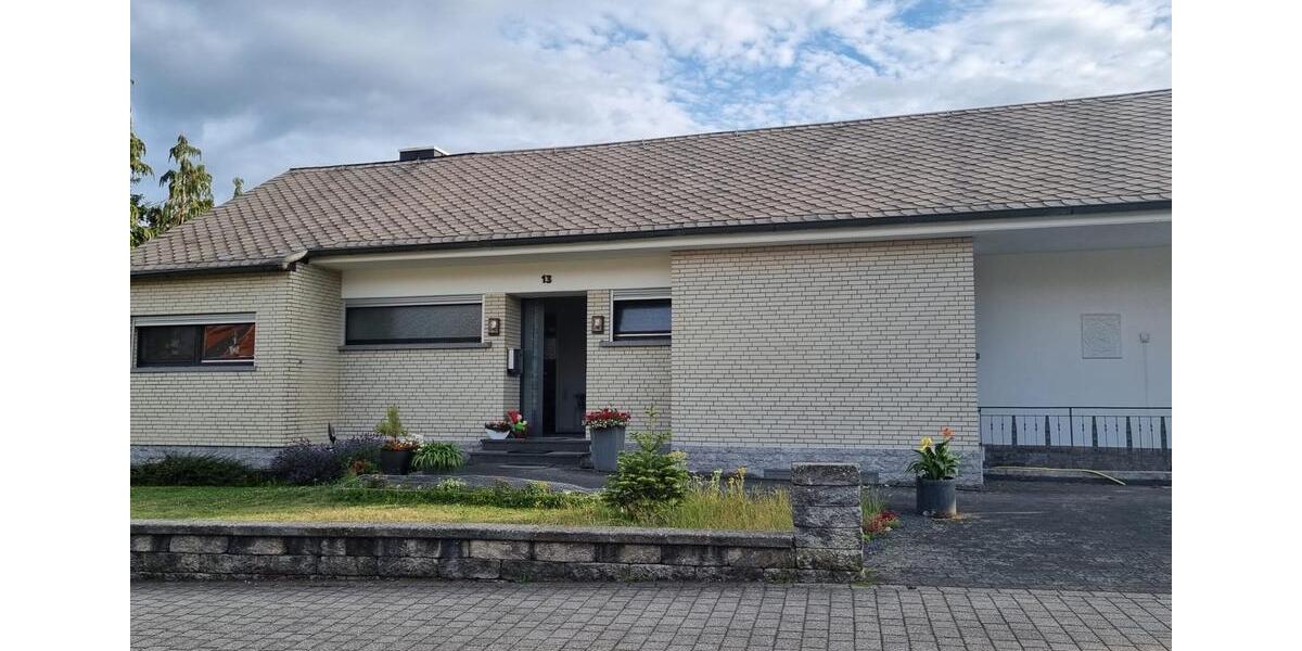 Freistehendes Einfamilienhaus im Herzen von Arzfeld 5 zimmer