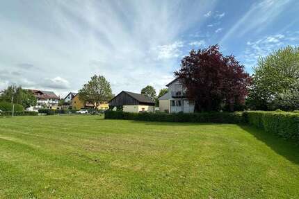 Haus Althengstett - 5 Zimmer, 199 m&sup2;, 2.500&euro; | Angebot:25829984