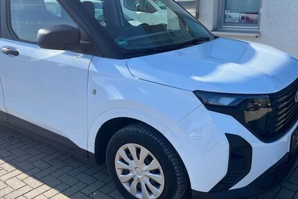 Ford Tourneo Courier 76.525 km 16.890 &euro; Fröndenberg 58730