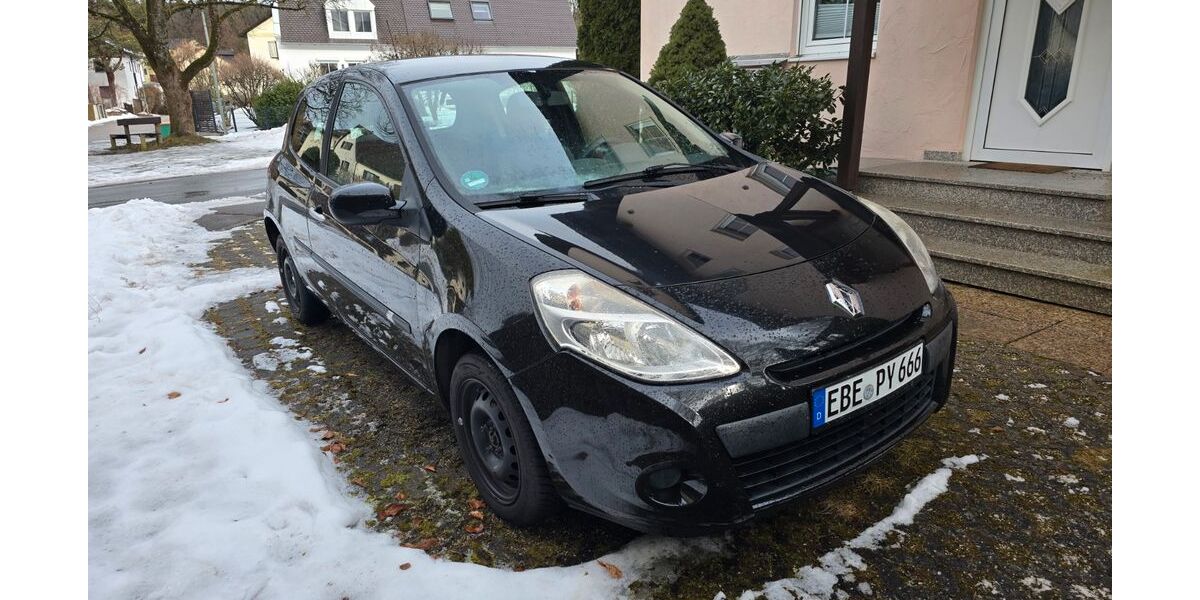 Renault Clio 104.000 km 3.500 &euro; Kirchseeon 85614