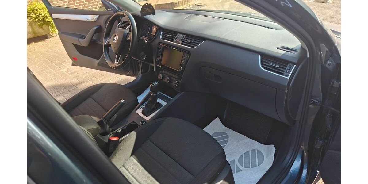 Skoda Octavia 239.000 km 7.600 &euro; Ahaus 48683