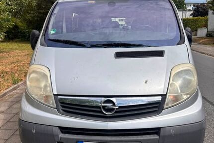 Opel Vivaro 250.000 km 7.000 &euro; Erlangen 91052