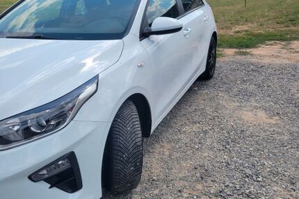 Kia ceed / Ceed 63.307 km 13.900 &euro; Großostheim 63762