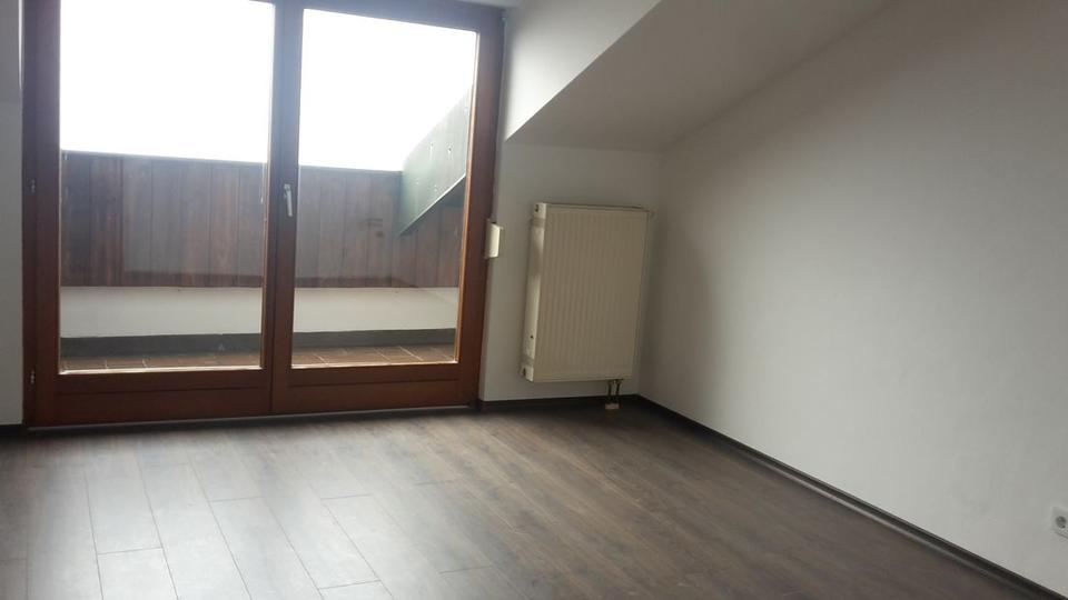 Dachgeschoßwohnung Böbrach - 1 Zimmer, 29 m&sup2;, 323&euro; | Angebot:26341968
