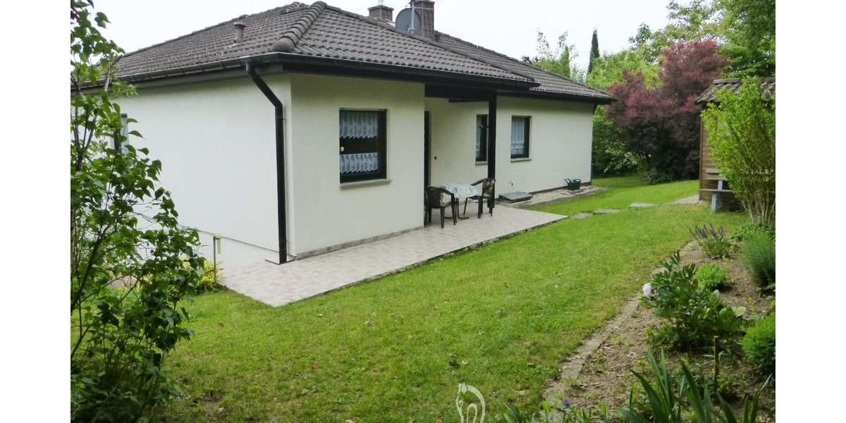 *reserviert* Wohnen mit Weitblick – schöner Bungalow mit Untergeschoss in ruhiger Feldrandlage - Bungalow Arnstein | Angebot:26200662
