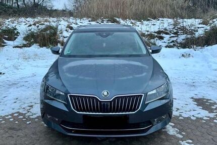 Skoda Superb 83.300 km 20.900 &euro; Quakenbrück 49610