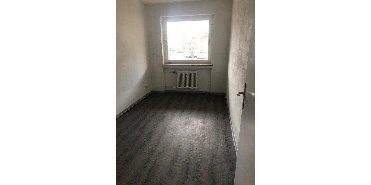 Etagenwohnung Baunatal - 4 Zimmer, 110 m&sup2;, 930&euro; | Angebot:26314378