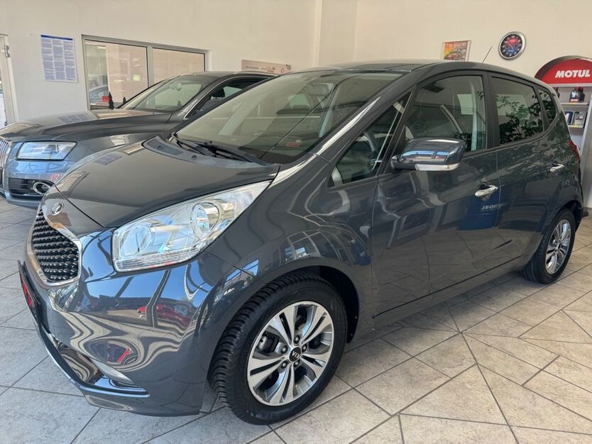 Kia Venga 54.370 km 12.380 € Eime-Deinsen 31036