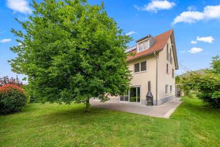 Haus zum Kaufen in Heuweiler 1.350.000 € 311 m² 8 zimmer