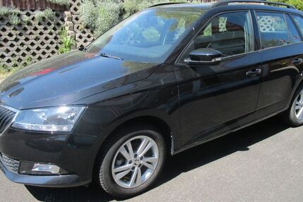 Skoda Fabia 18.360 km 16.490 &euro; Ilmenau 98693