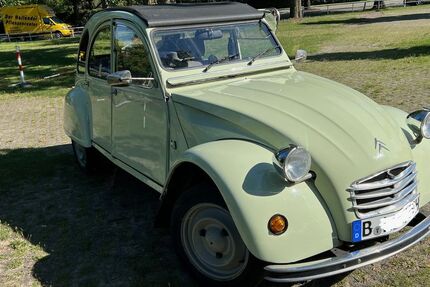Citroen 2 CV 60.000 km 10.350 € Berlin 10587