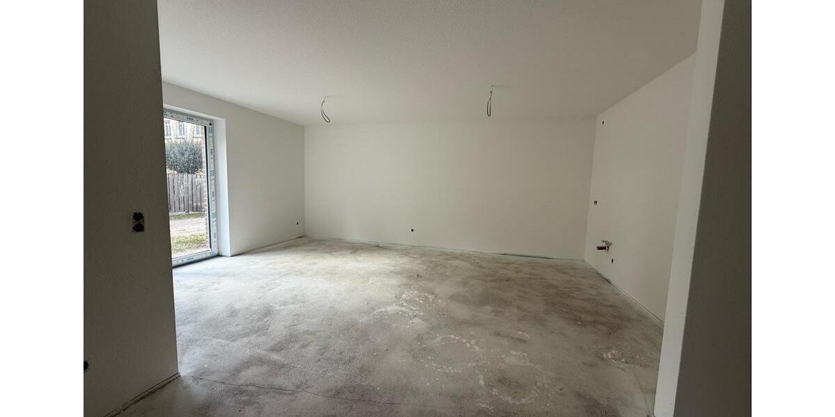 Erdgeschoßwohnung Zetel - 3 Zimmer, 102 m&sup2;, 990&euro; | Angebot:24876287