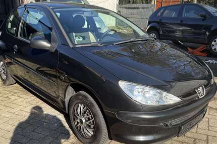 Peugeot 206 146.000 km 1.600 &euro; oyten 28876