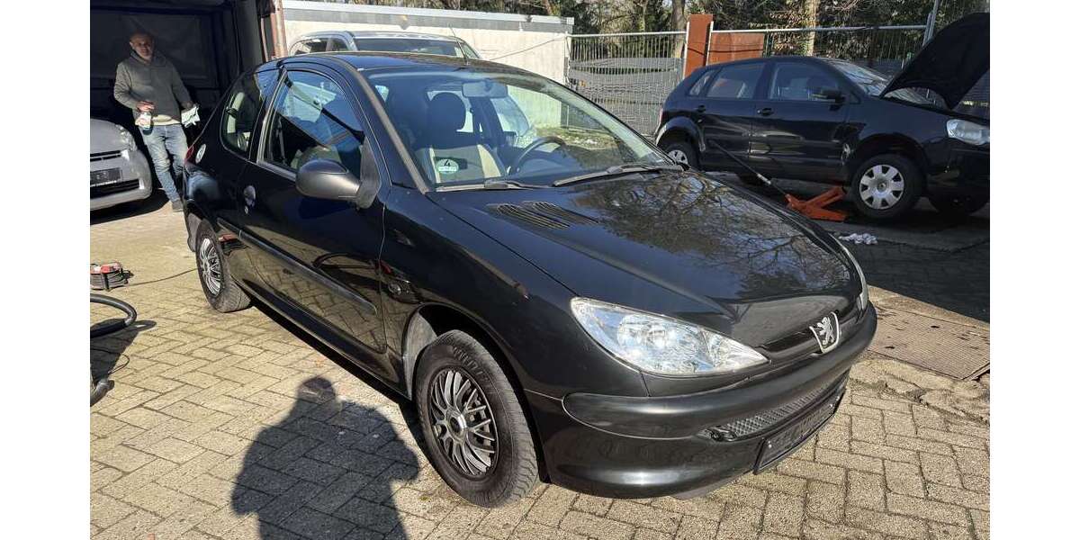 Peugeot 206 146.000 km 1.600 &euro; oyten 28876