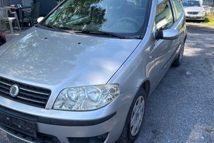 Fiat Punto 123.682 km 950 &euro; Dortmund 44143