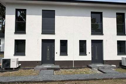 Haus zum Kaufen in Blankenfelde-Mahlow 560.000 € 120 m² 4 zimmer