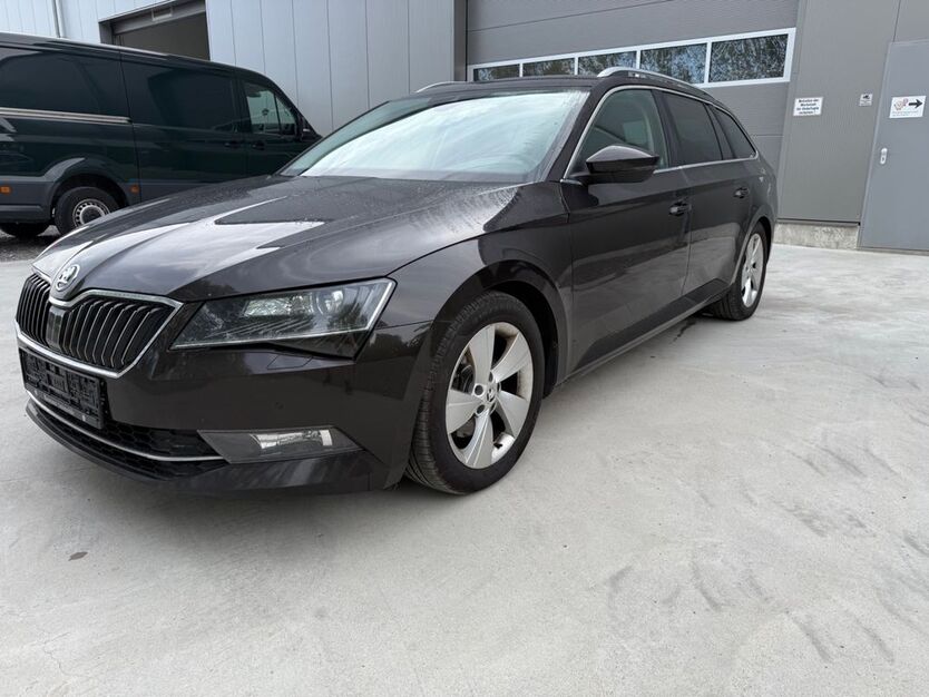 Skoda Superb 266.000 km 11.770 € Meiningen 98617