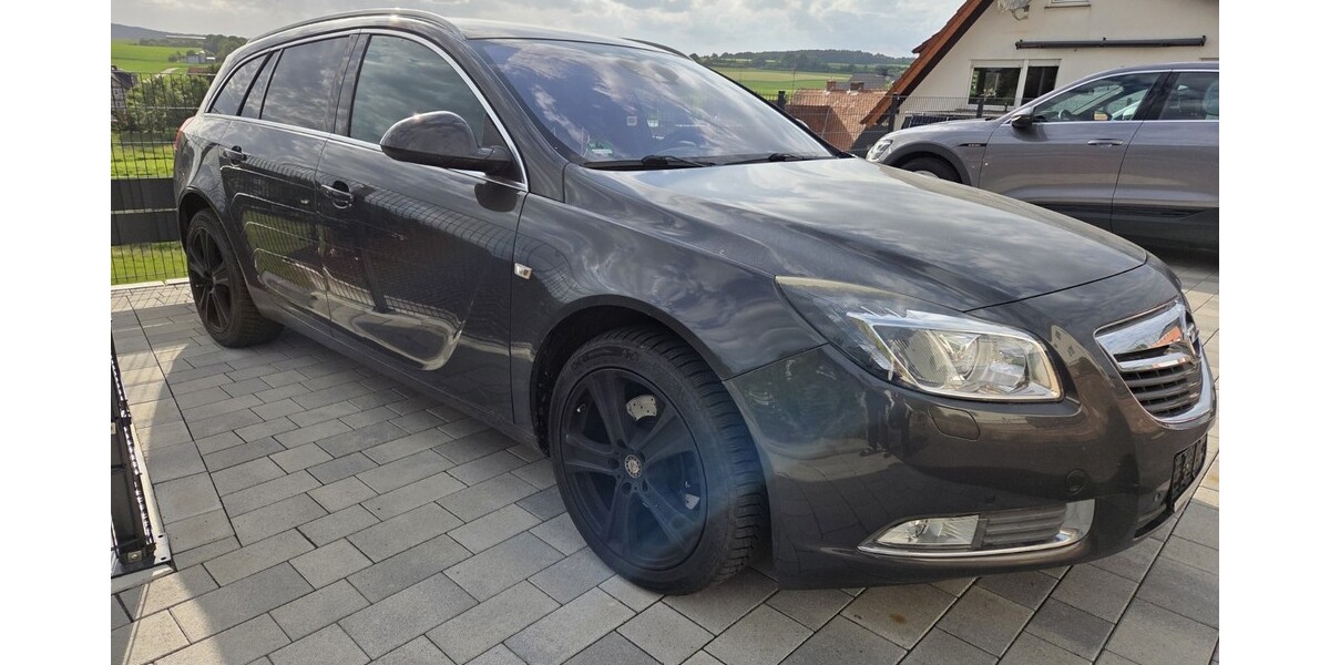 Opel Insignia Sports Tourer 127.000 km 4.800 € Wetter 35083